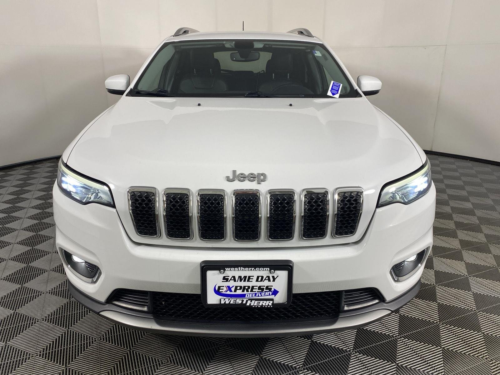 Used 2020 Bright White Clearcoat Jeep Limited image 2