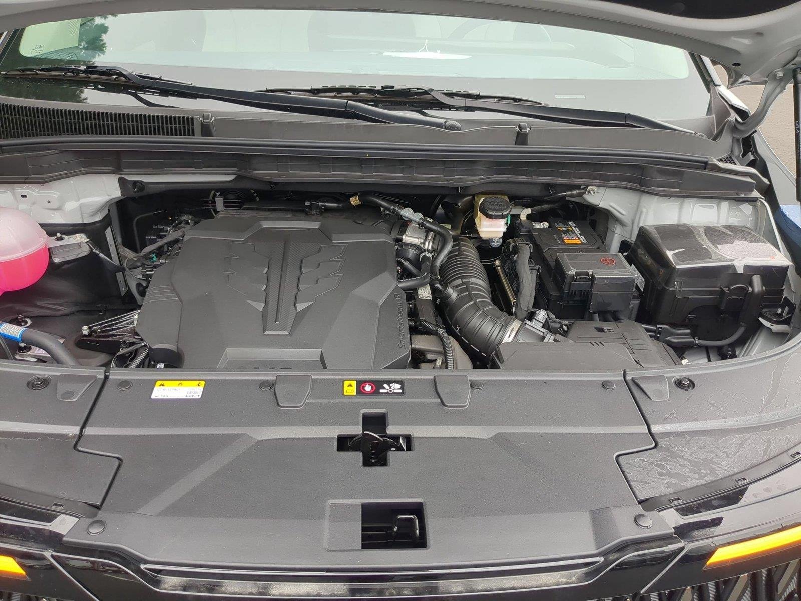 New 2026 Ceramic Silver Kia EX image 40