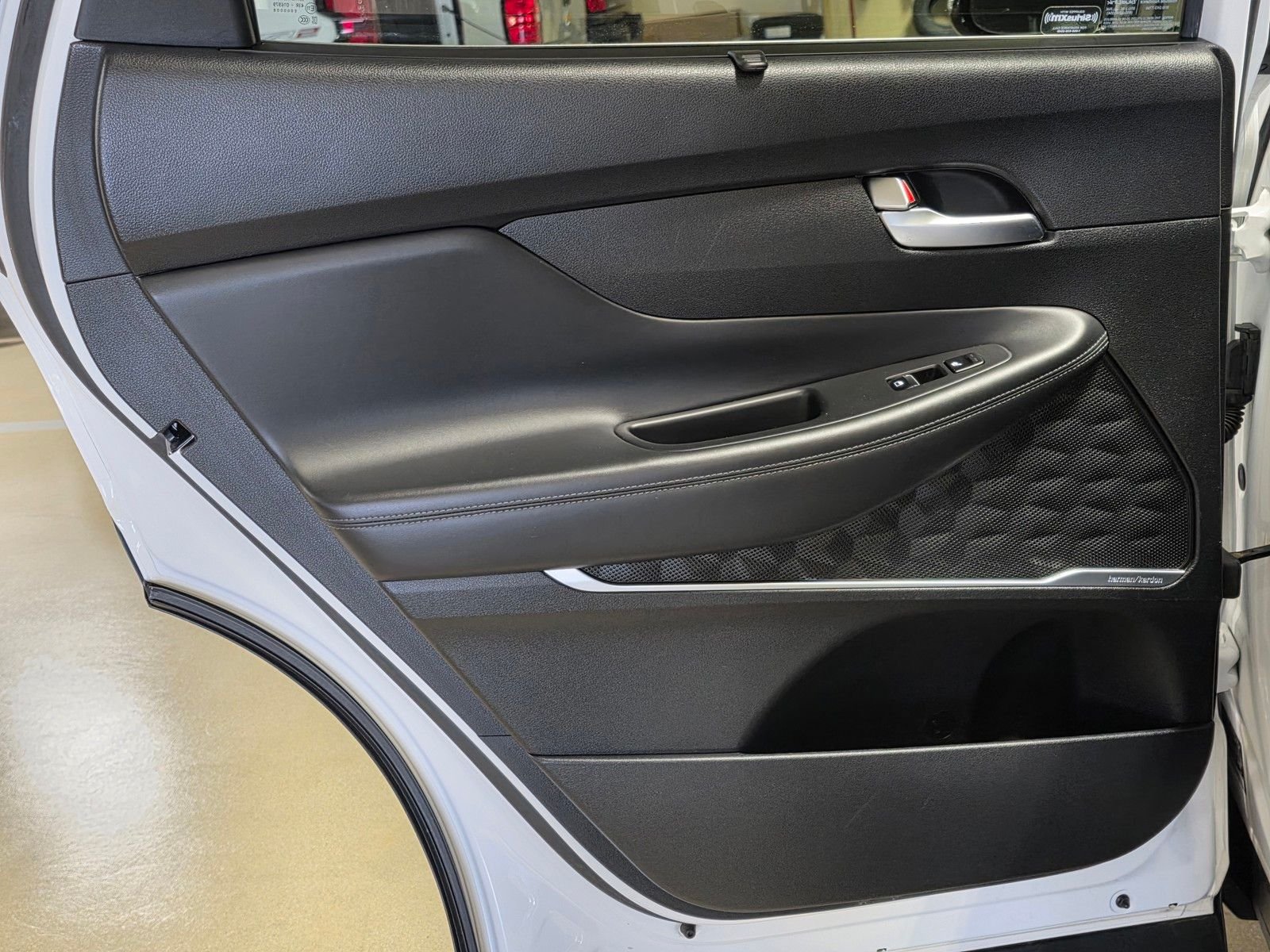 Used 2021 Cream White Hyundai Limited image 13