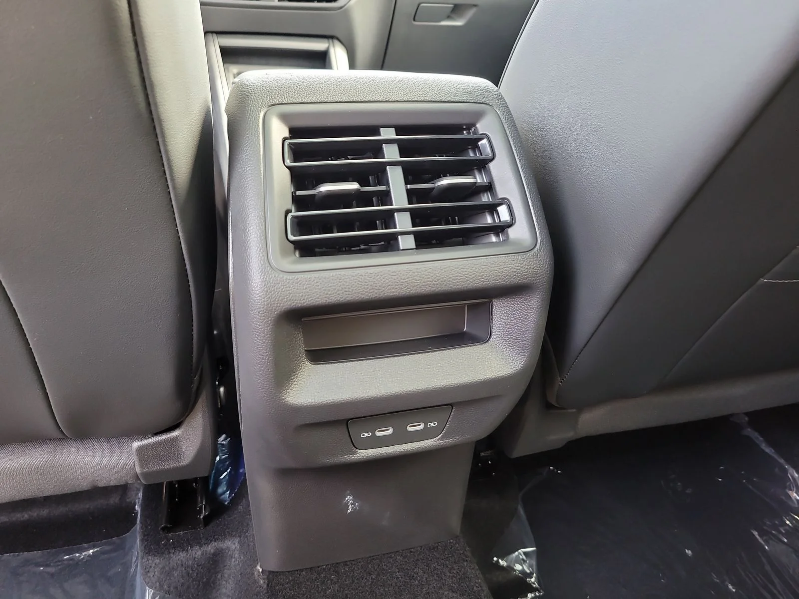 New 2026 Platinum Gray Metallic Volkswagen 2.0T SE R-Line Black image 14