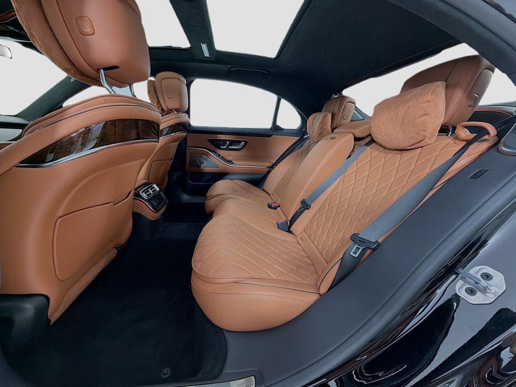 Used 2023 Black Mercedes-Benz S 580 4MATIC® Sedan image 26