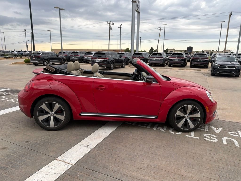 Used 2013 Tornado Red Volkswagen 2.0 TSi image 4