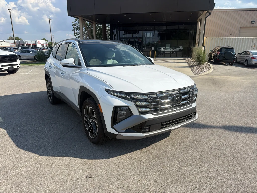 Used 2026 Serenity White Pearl Hyundai Limited image 1