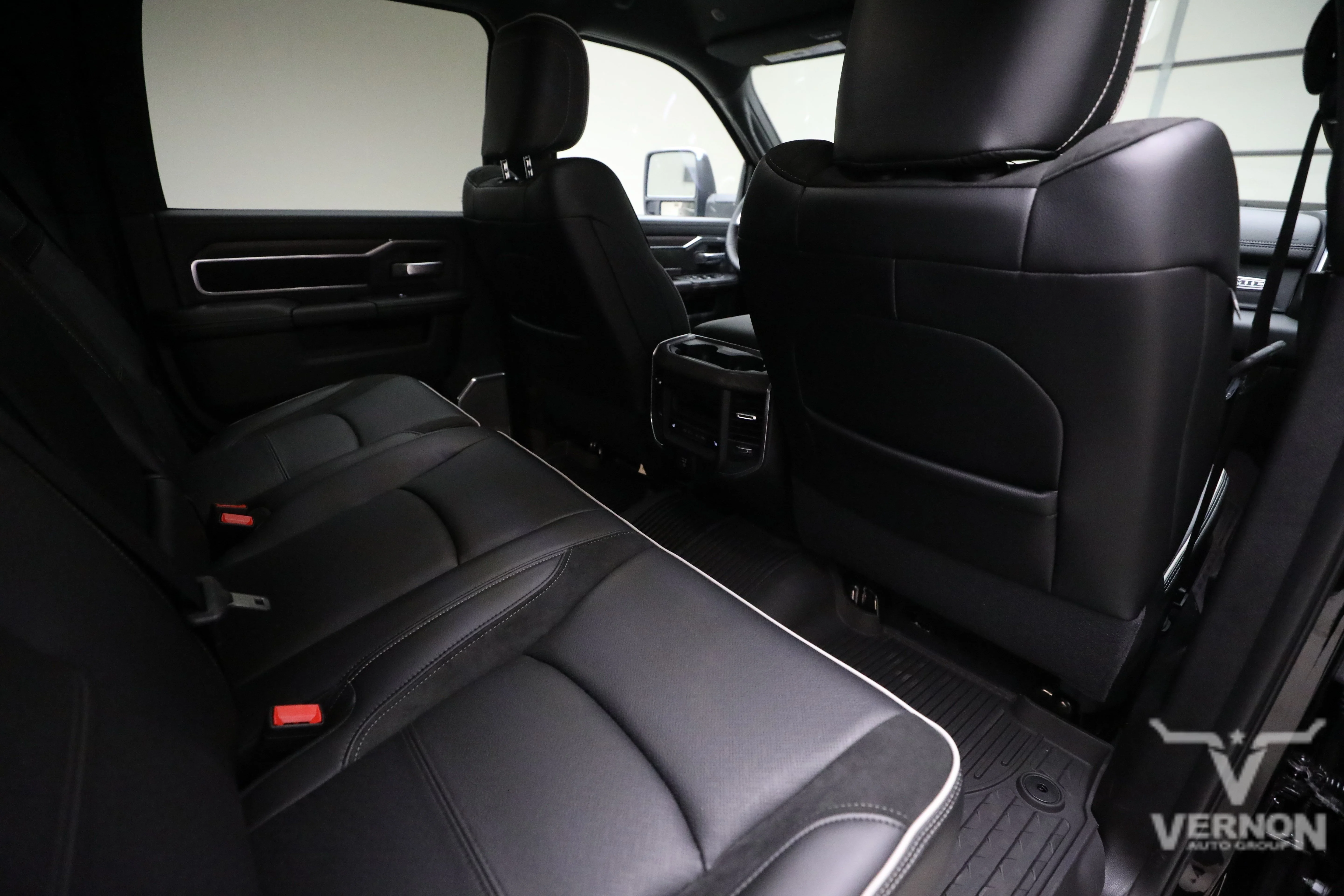 New 2026 Ram 3500 SRW Laramie Mega Cab 4x4