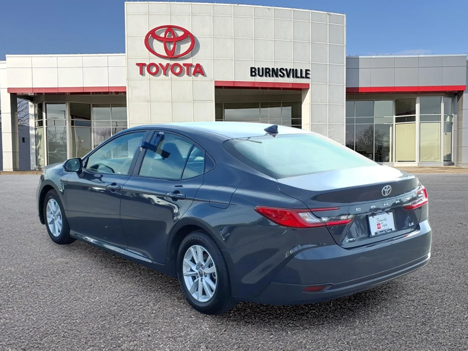 Certified Used 2025  Toyota LE image 6