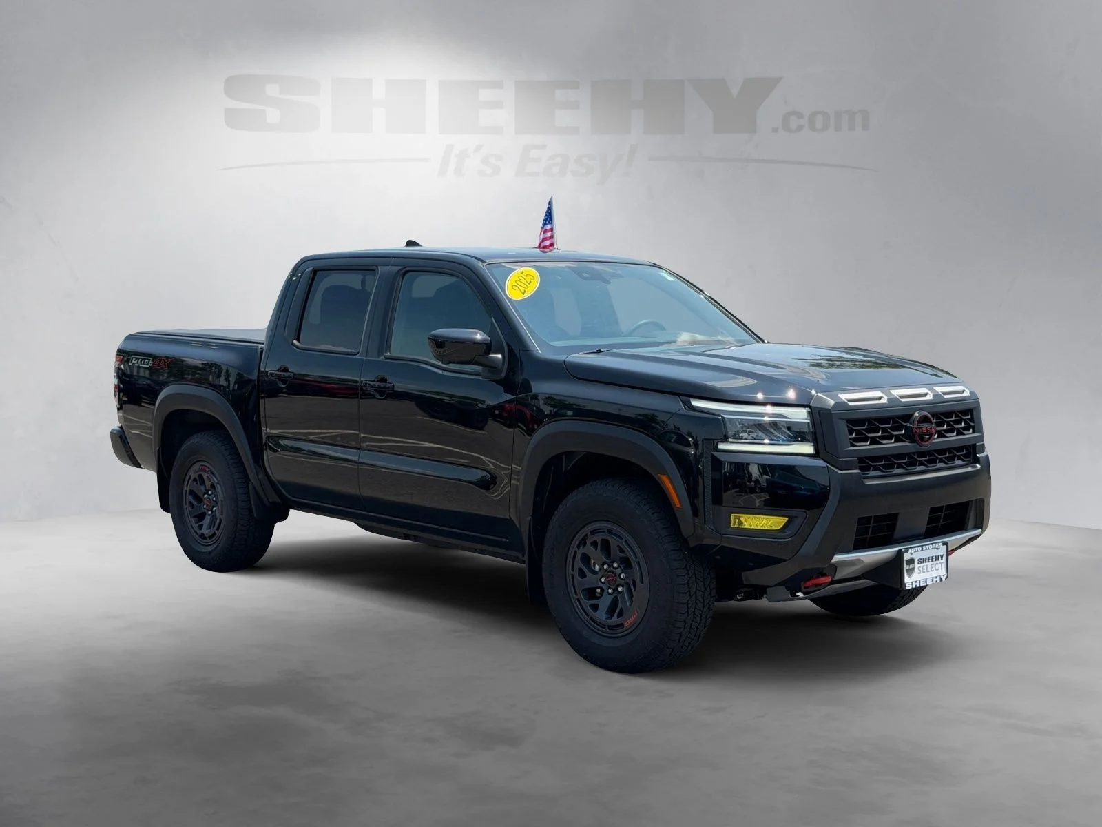 Used 2025 Black Nissan PRO-4X image 5
