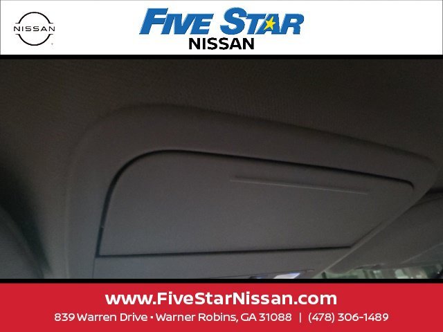 Used 2024 White Ford XLT image 21