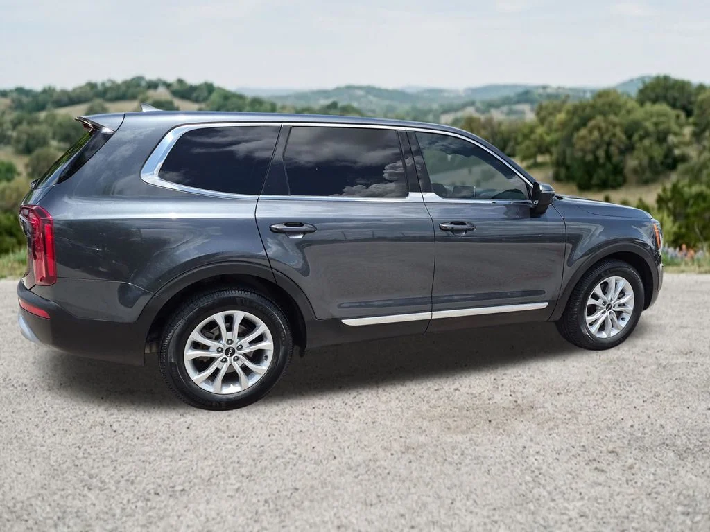 Used 2022 Gray Kia LX image 10