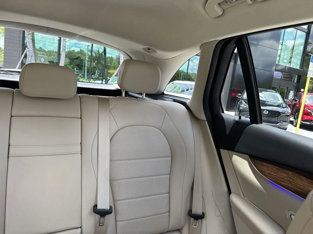 Used 2021 Graphite Gray Metallic Mercedes-Benz GLC 300 image 19