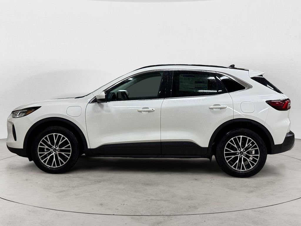 New 2025 White Ford Base image 2