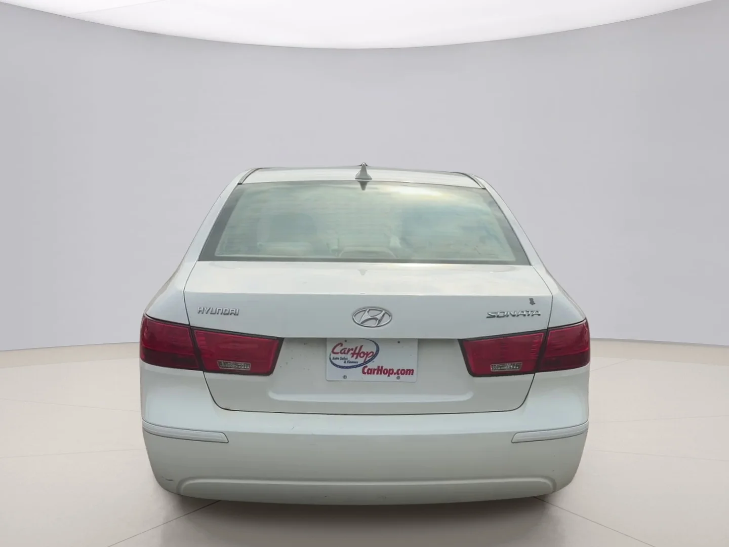 Used 2010 White Hyundai GLS image 4