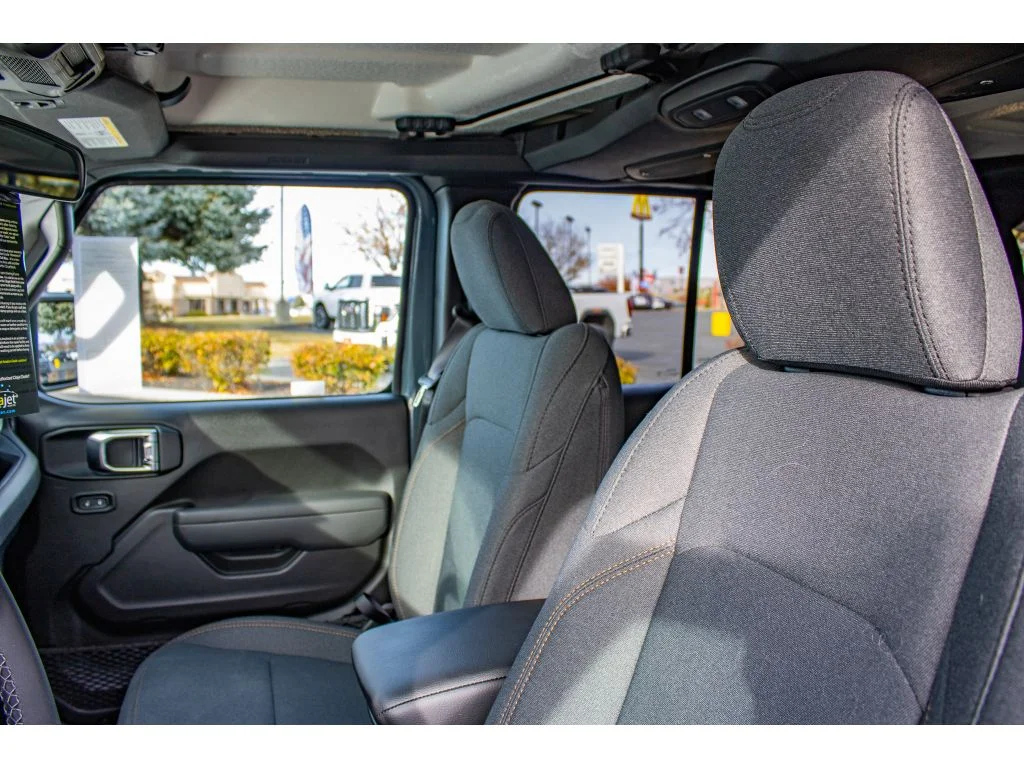 2026 Jeep Wrangler 4-Door Willys - Photo 16