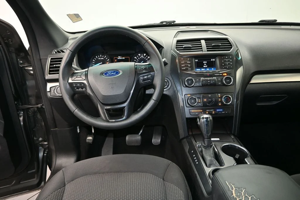 Used 2019 Magnetic Ford XLT image 16