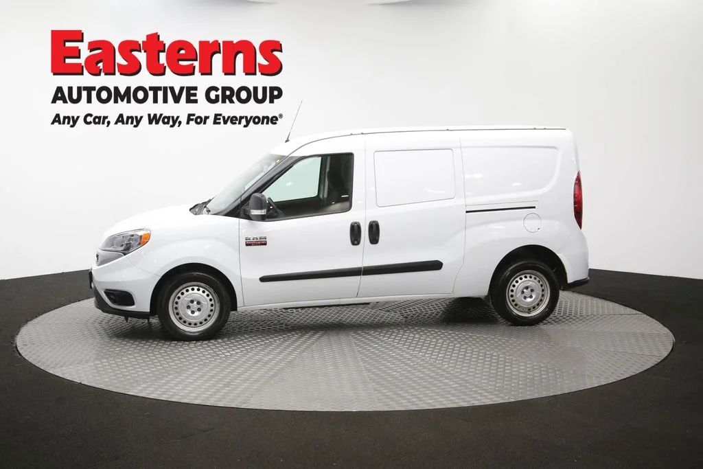 Used 2022 White Ram Base image 57