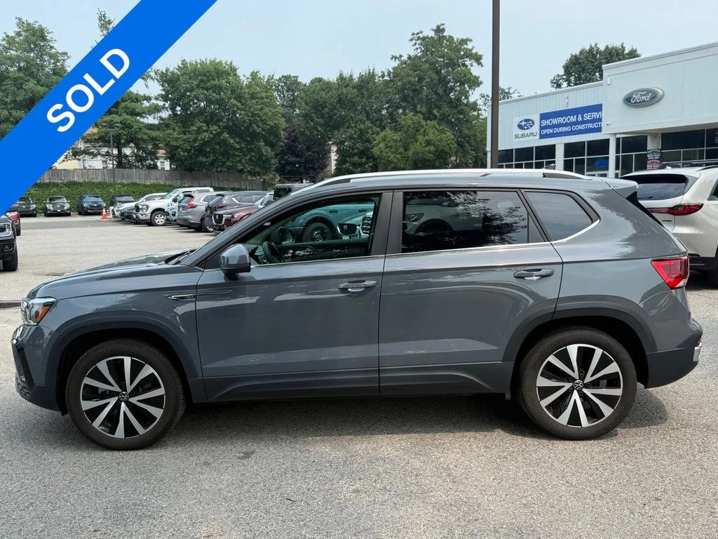 Used 2022 Gray Volkswagen 1.5T SE image 5