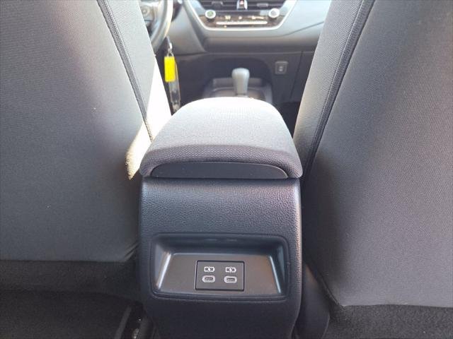 2025 Toyota Corolla LE - Photo 27