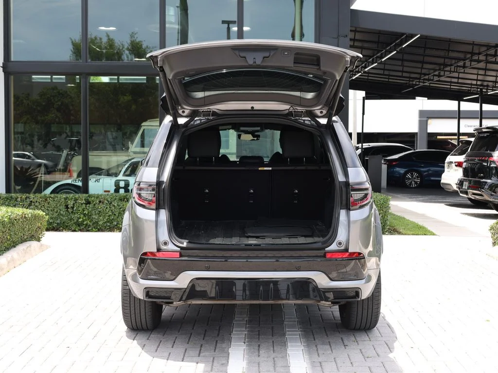 Used 2023 Gray Land Rover S R-Dynamic image 7