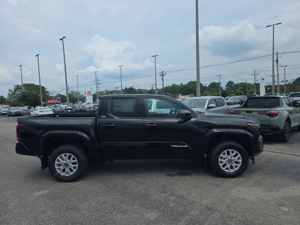 New 2026 Black Toyota SR5 image 3