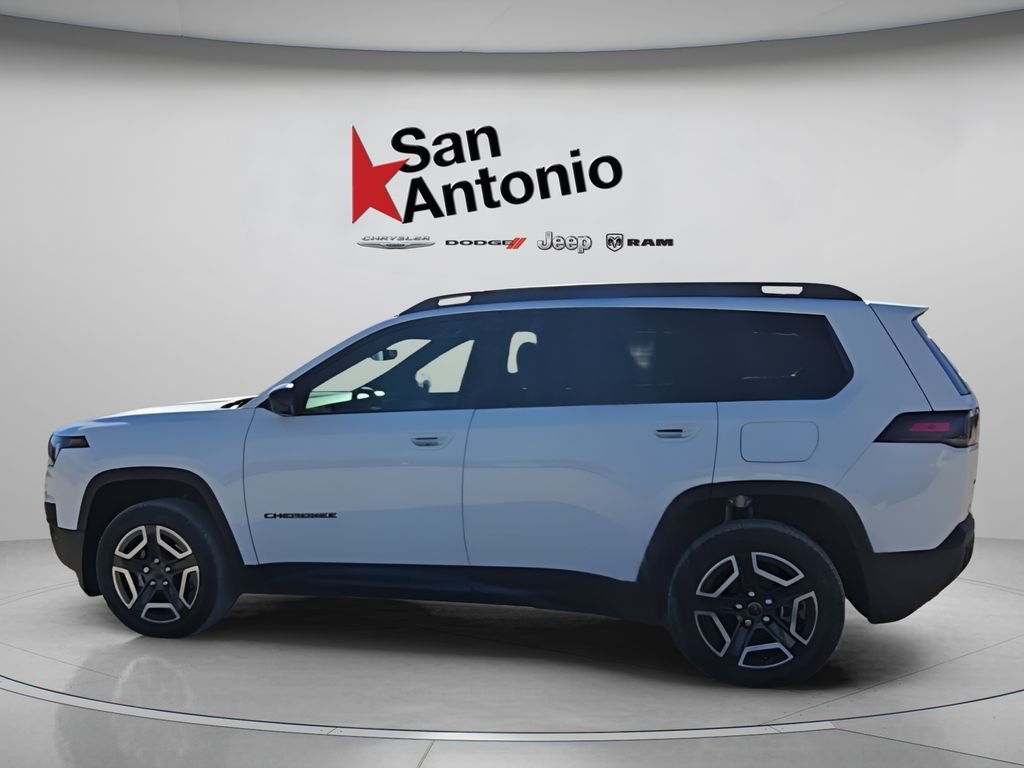 New 2026 Bright White Clear-Coat Exterior Paint Jeep Laredo image 10