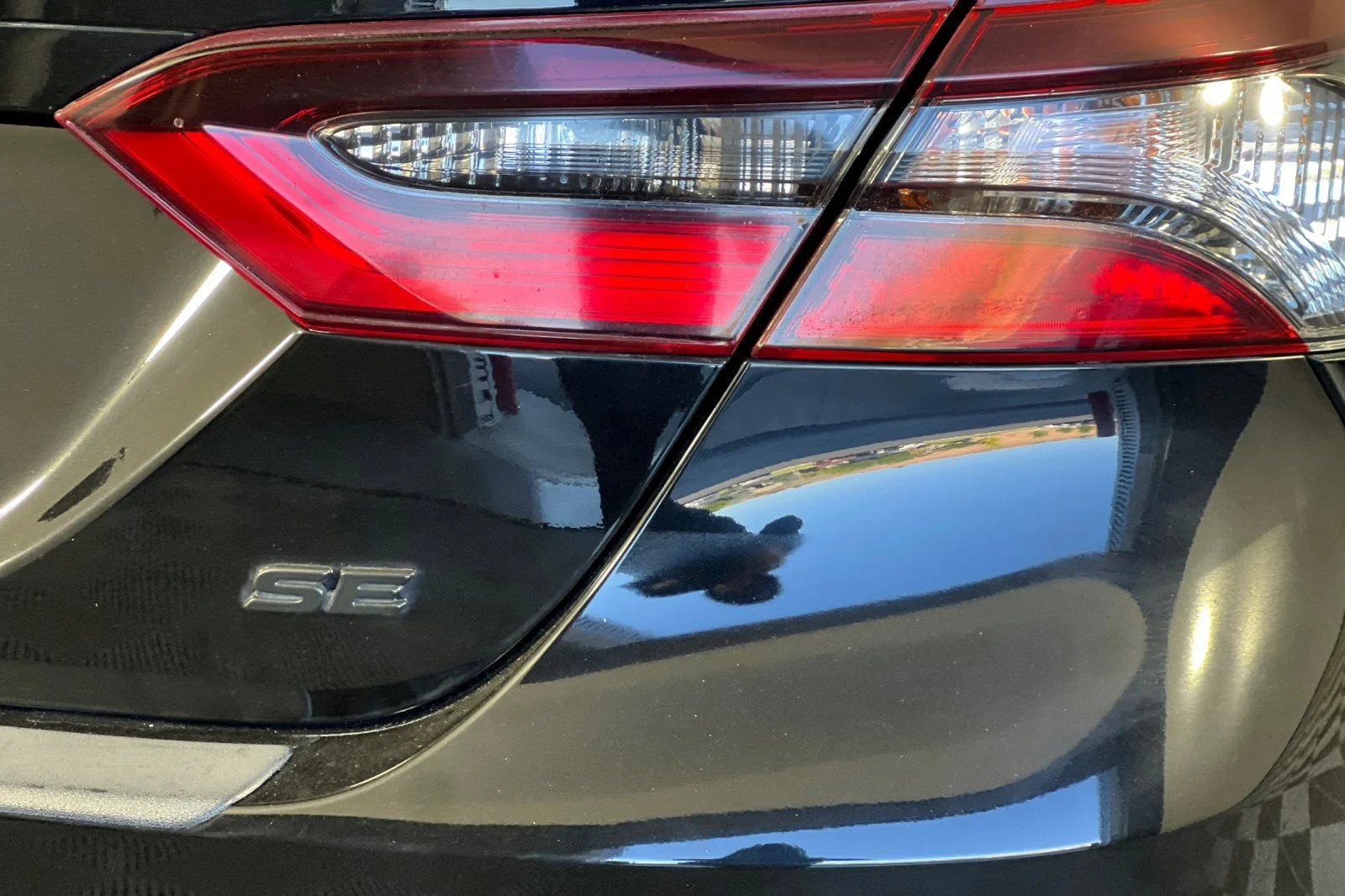 Used 2022 Midnight Black Metallic Toyota SE image 29