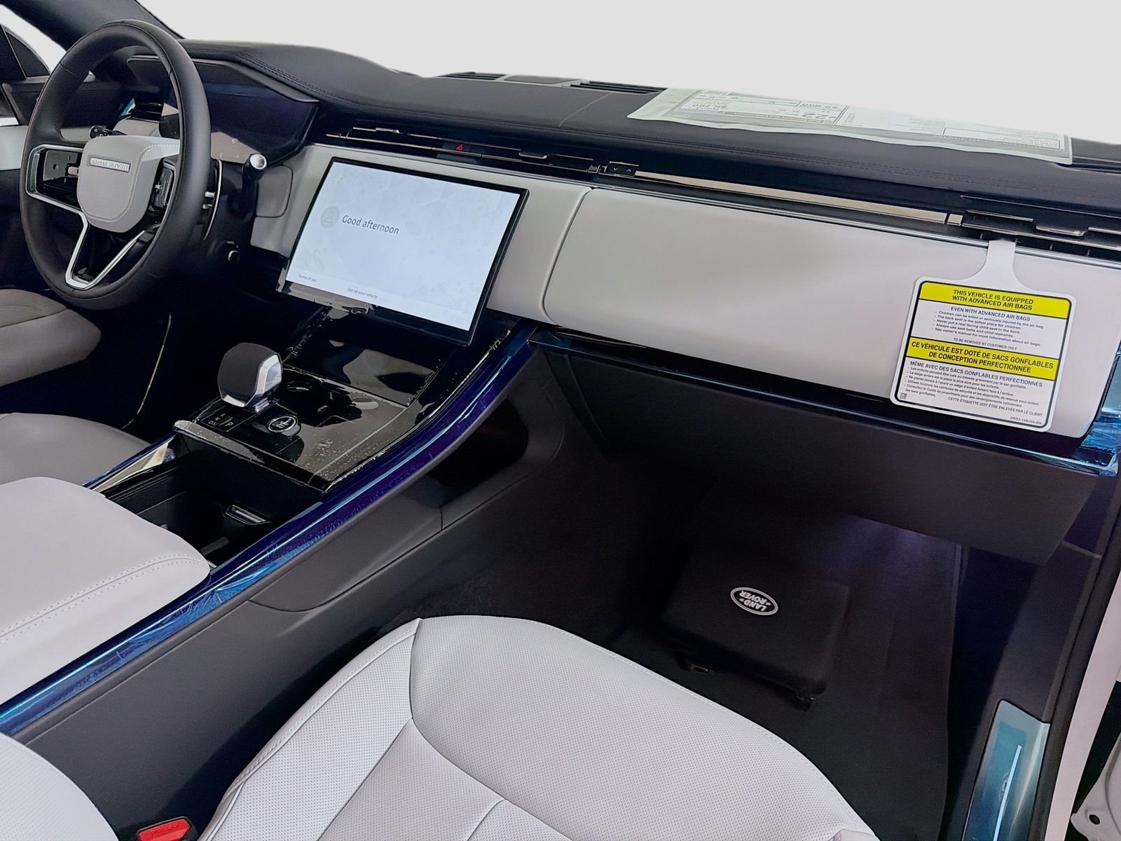 New 2026 Fuji White LAND ROVER SE image 35