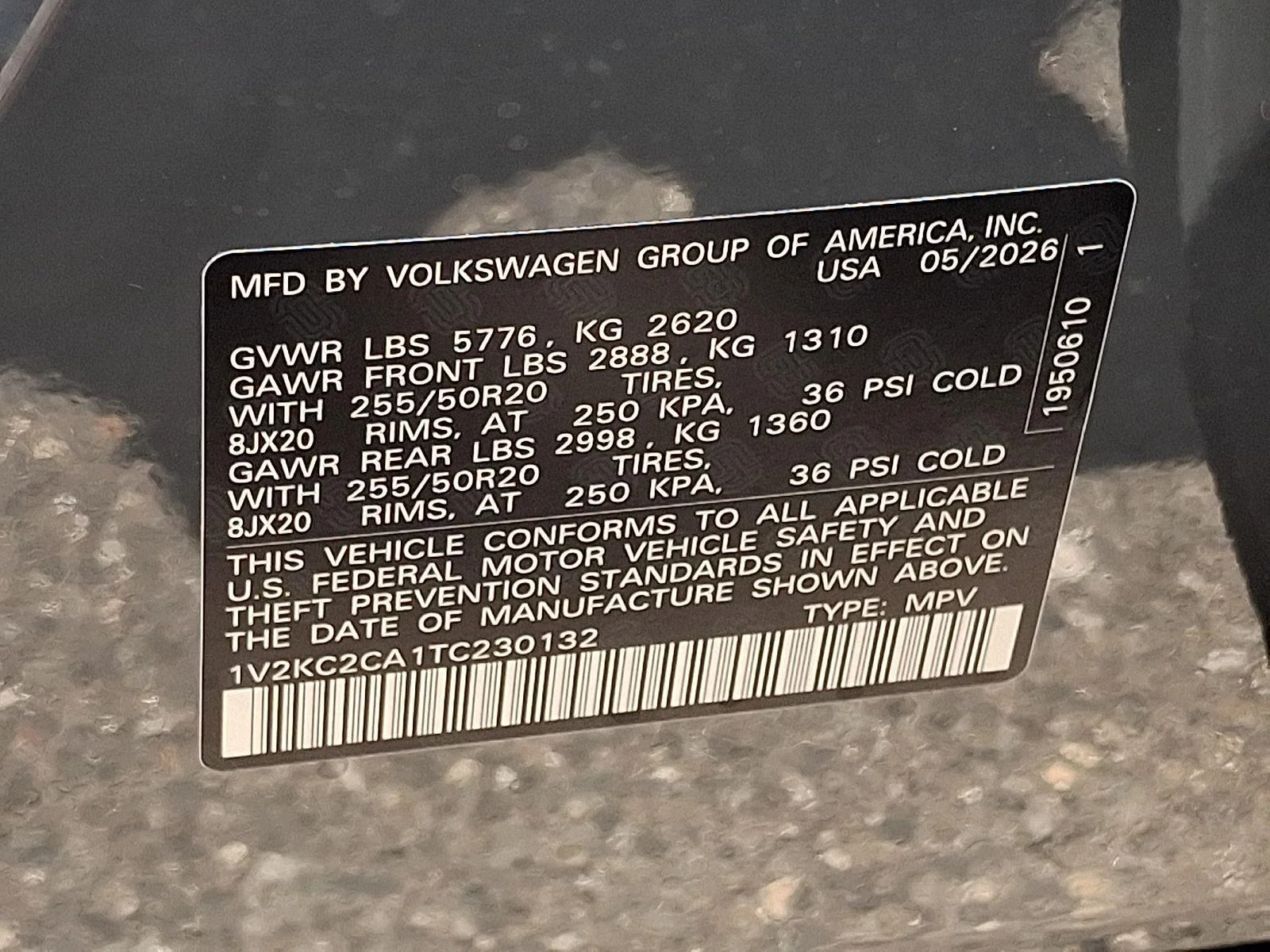 New 2026 J2J2/PUREGRAY Volkswagen 2.0T SE w/Technology image 20