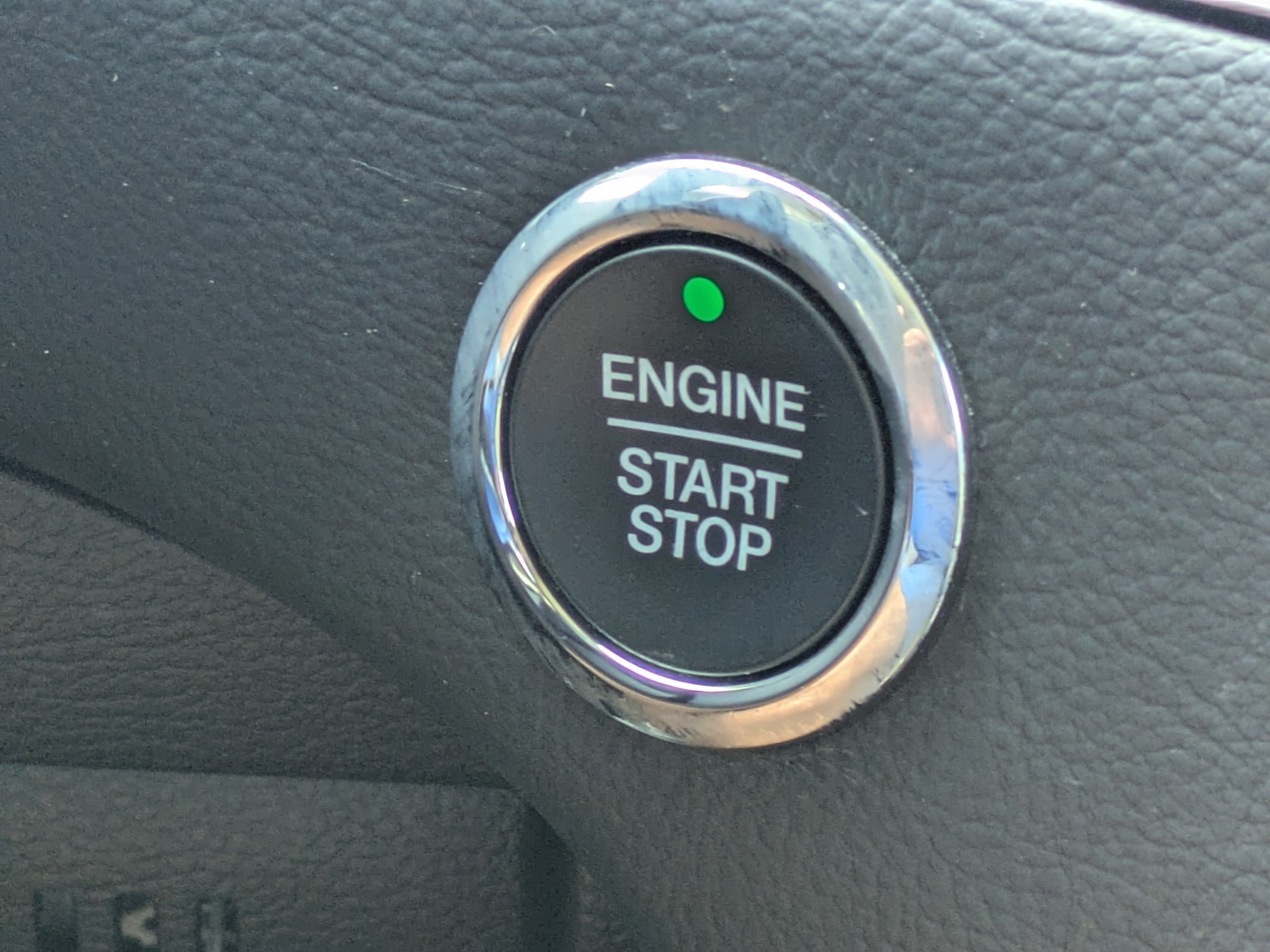Used 2018  Ford SEL image 28