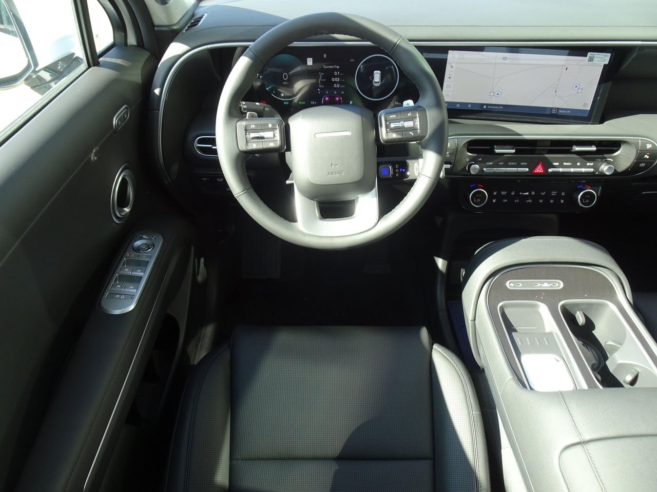 New 2027 White Hyundai Limited 8P image 16