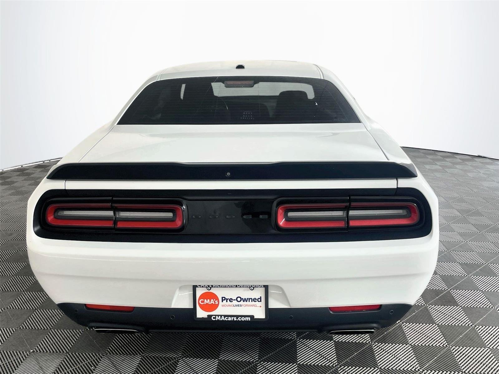 Used 2020 White Knuckle Clearcoat Dodge R/T image 7