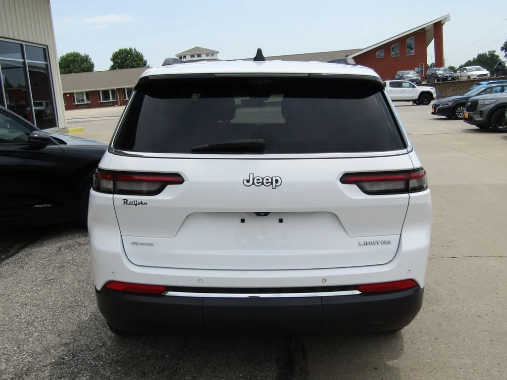 Used 2024 Bright White Clearcoat Jeep Limited image 4