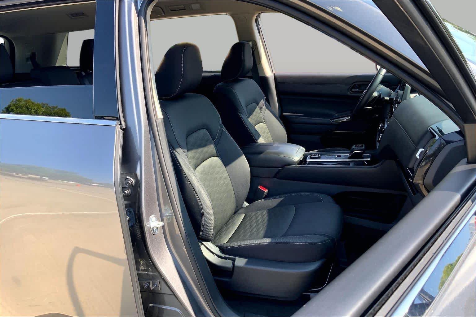 Used 2024 Gun Metallic Nissan SV image 9