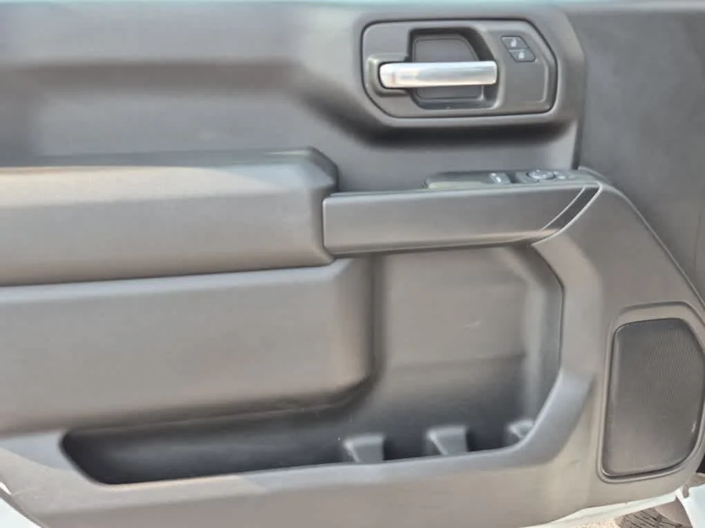 Used 2024 Summit White GMC Pro image 7