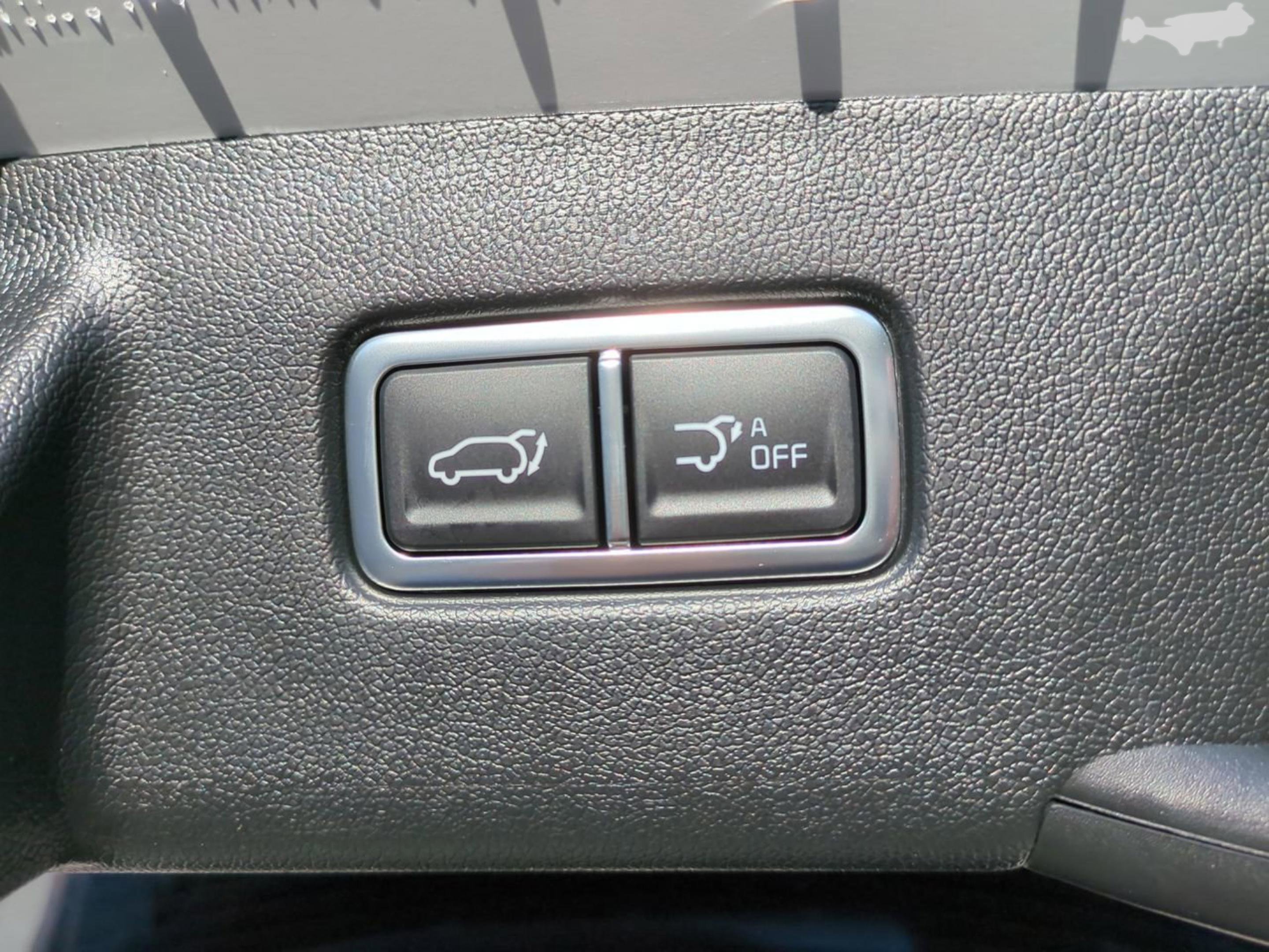 New 2026 Snow White Pearl Kia X-Line SX Prestige AWD image 15