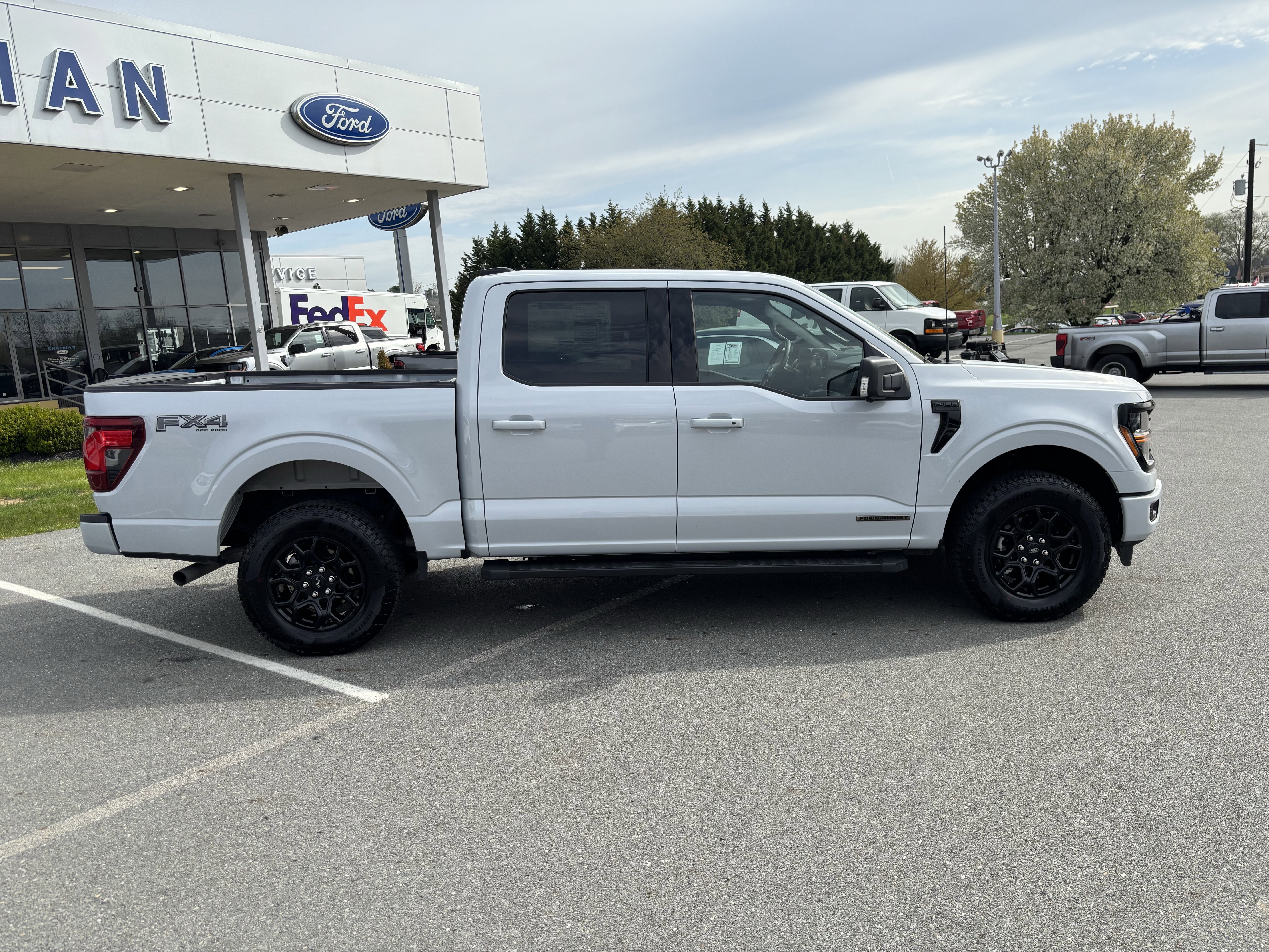 2025 Ford F-150 XLT - Photo 8