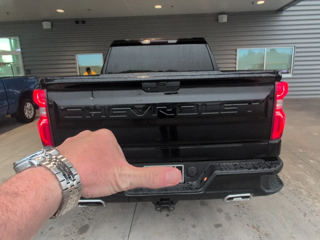 Used 2019 BLACK Chevrolet LT Trail Boss image 5