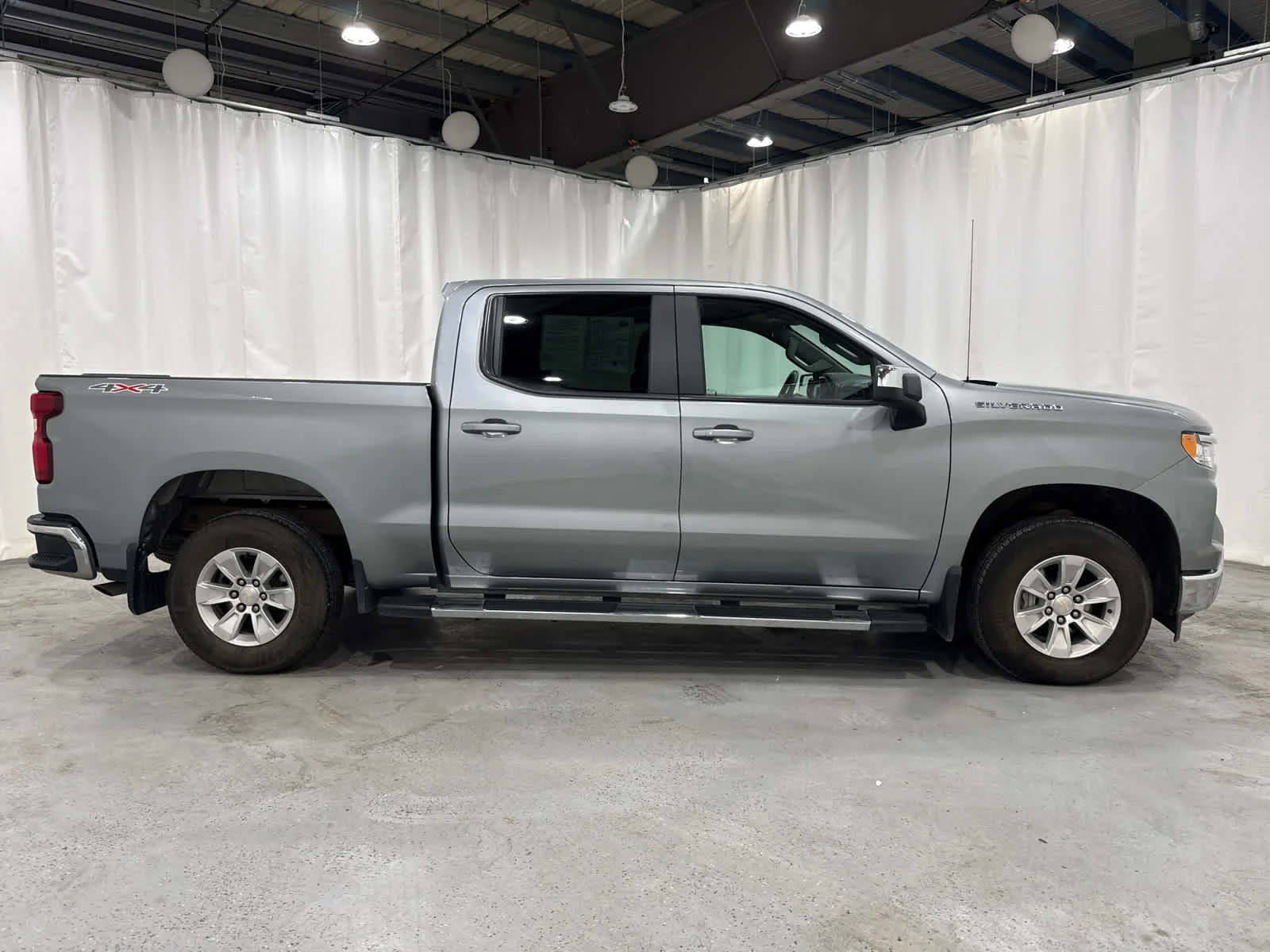 Used 2024 Sterling Gray Metallic Chevrolet LT image 6
