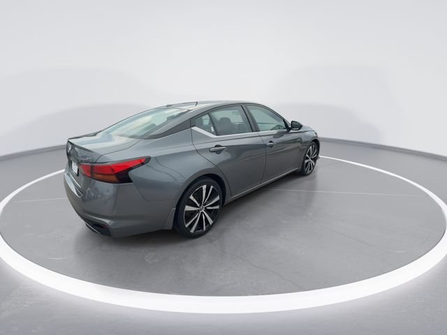 Used 2019 Gray Nissan 2.5 SR image 8