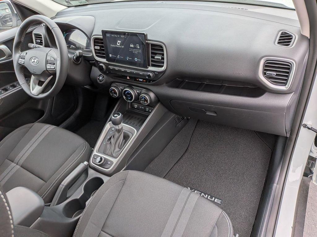 New 2026 White Hyundai SEL image 28