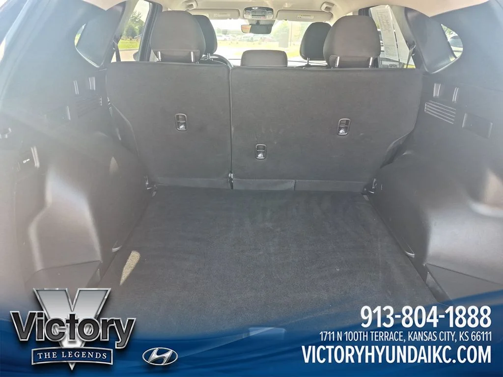 Used 2024 Black Hyundai SEL image 21