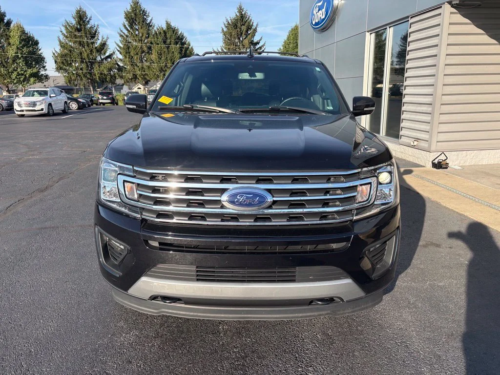 Used 2020 Black Ford XLT image 10