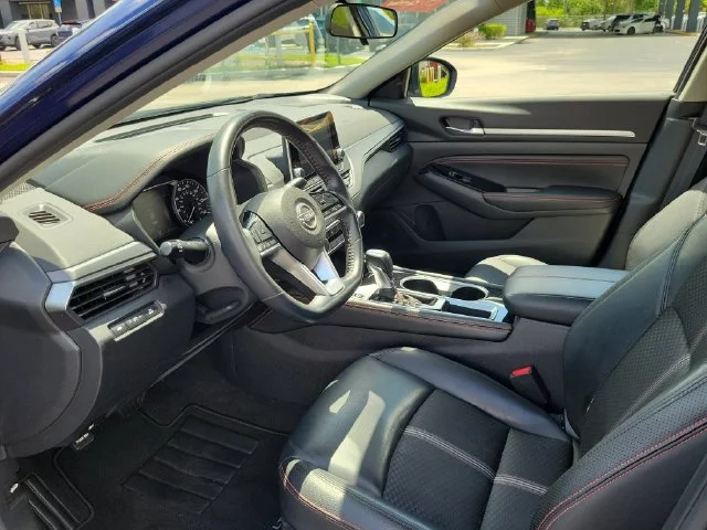 Certified Used 2023 Blue Nissan 2.5 SR image 15
