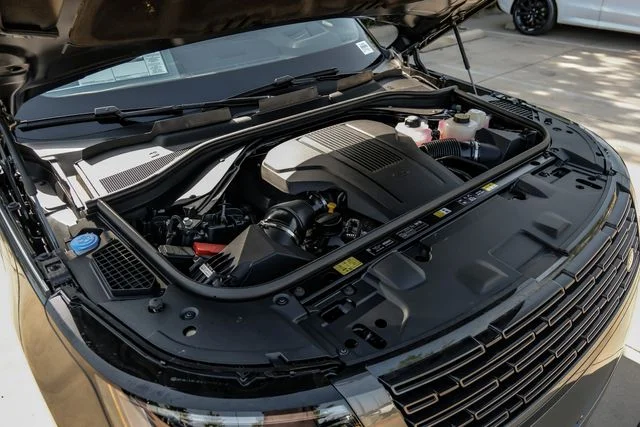 New 2026  Land Rover SE image 63