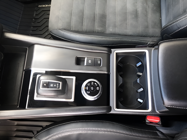 2022 Mitsubishi Outlander SE - Photo 20