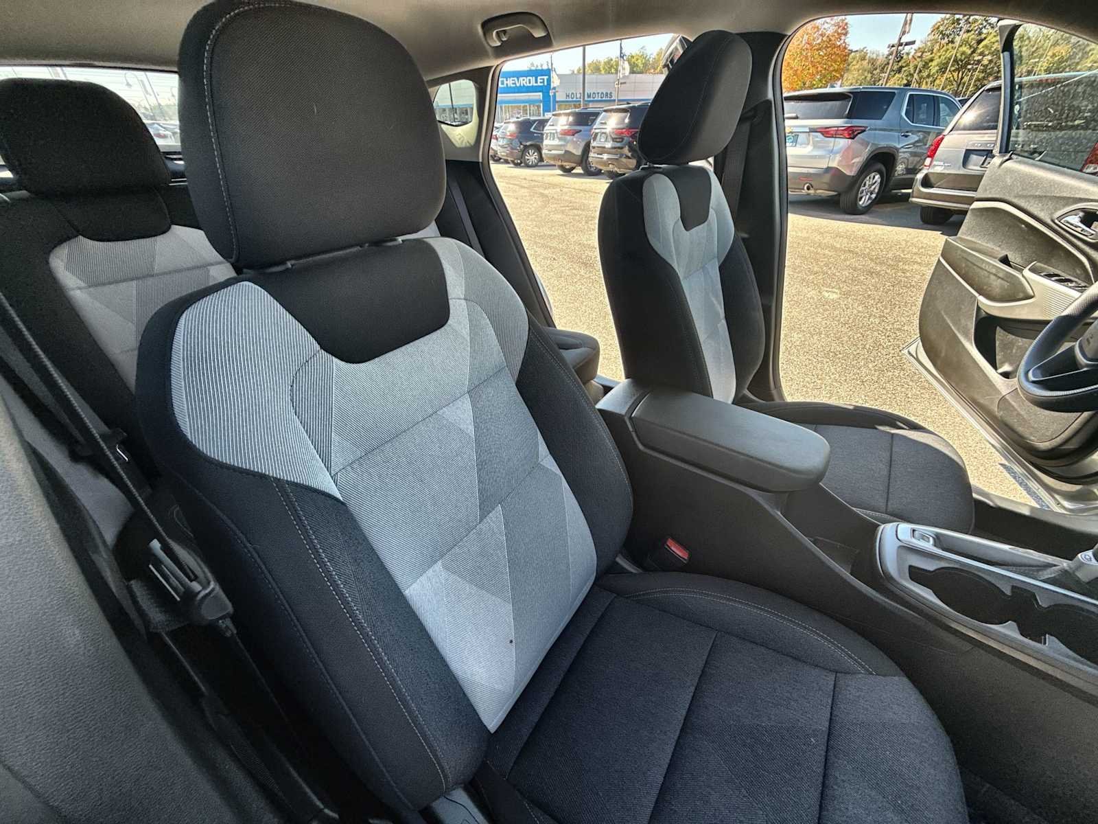 2024 Chevrolet Trax LS - Photo 24