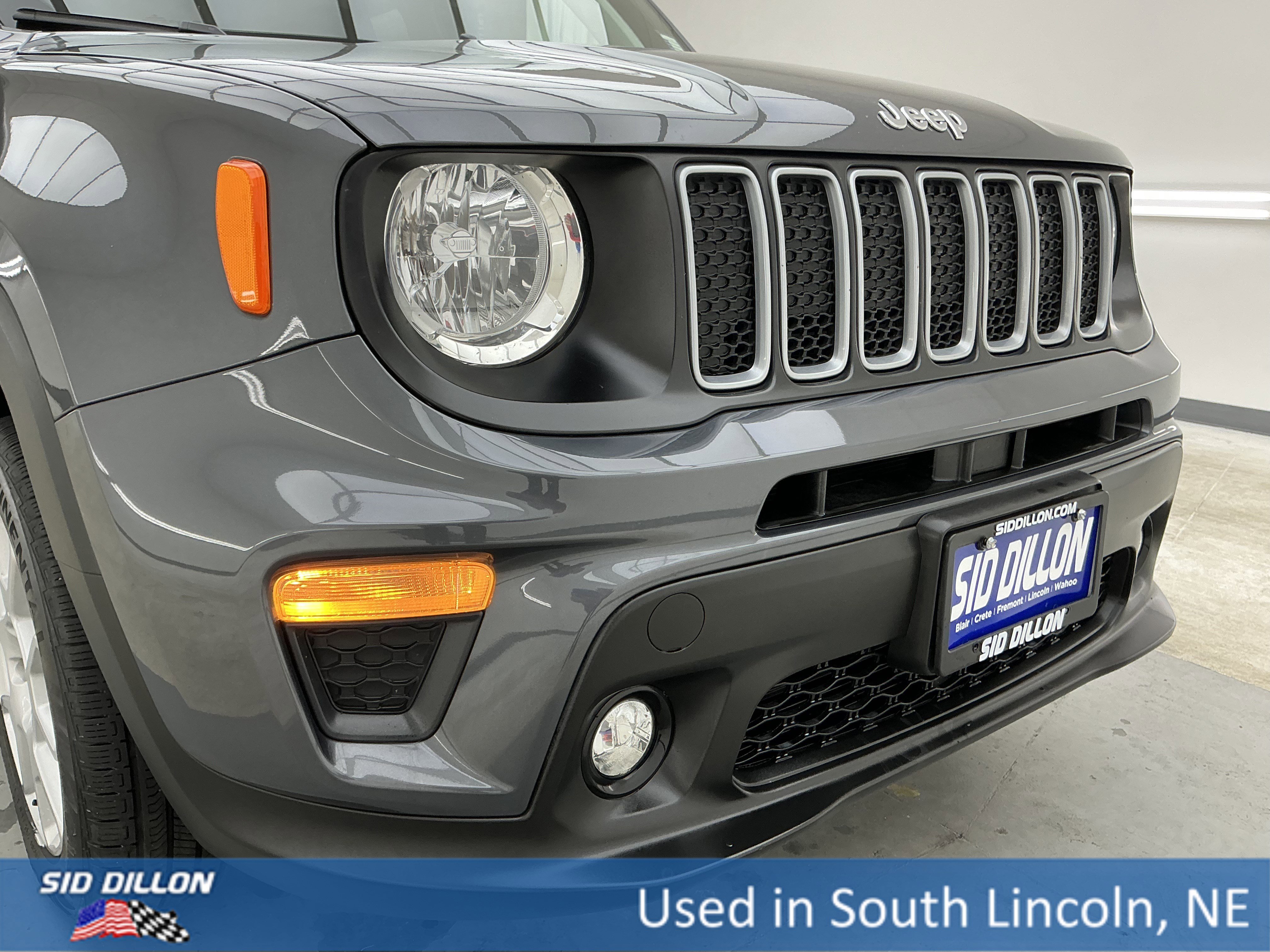 Used 2022 Graphite Gray Jeep Latitude image 26