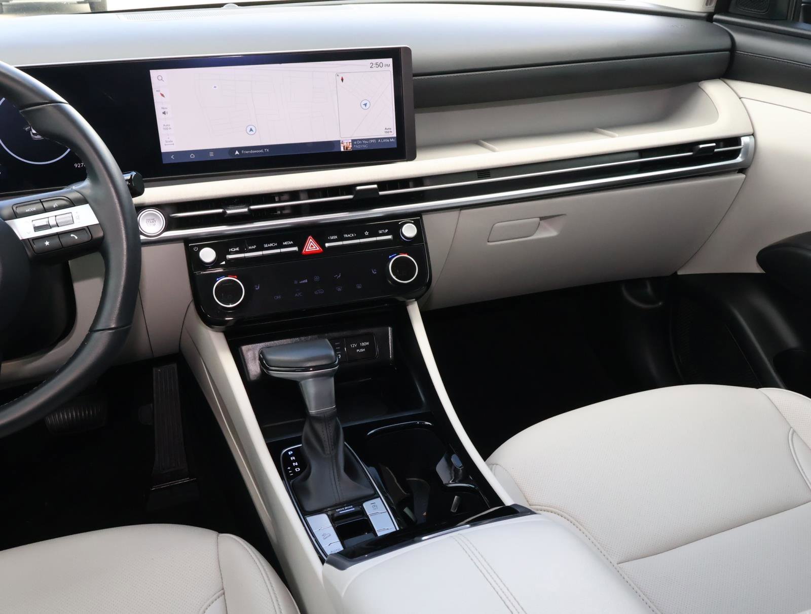 2025 Hyundai Tucson SEL Convenience - Photo 11