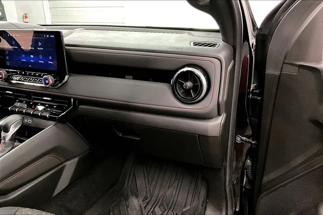 Used 2024 Black Chevrolet Z71 image 18