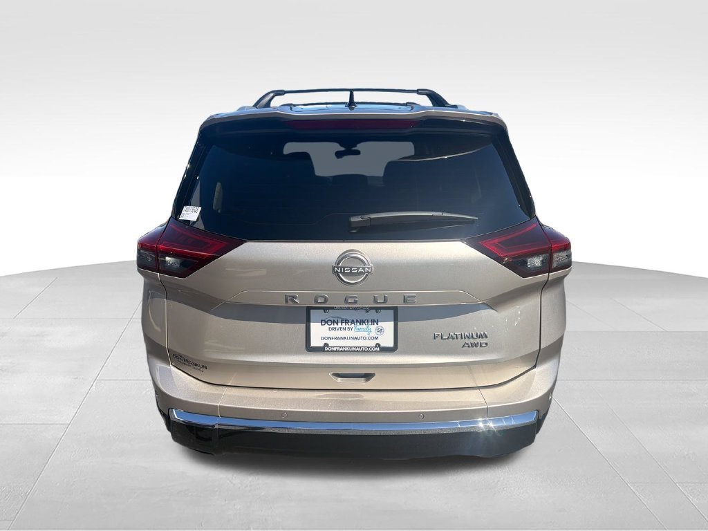 New 2026 Gold Nissan Platinum image 4