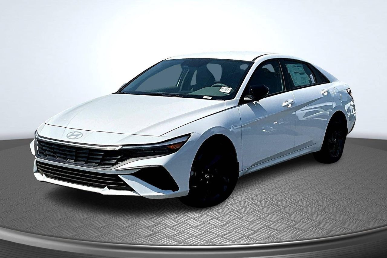 New 2026 White Hyundai SEL Sport image 16