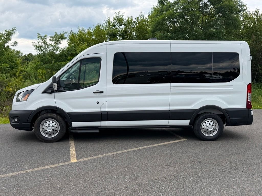 New 2026 Oxford White Ford Passenger Van XL image 19